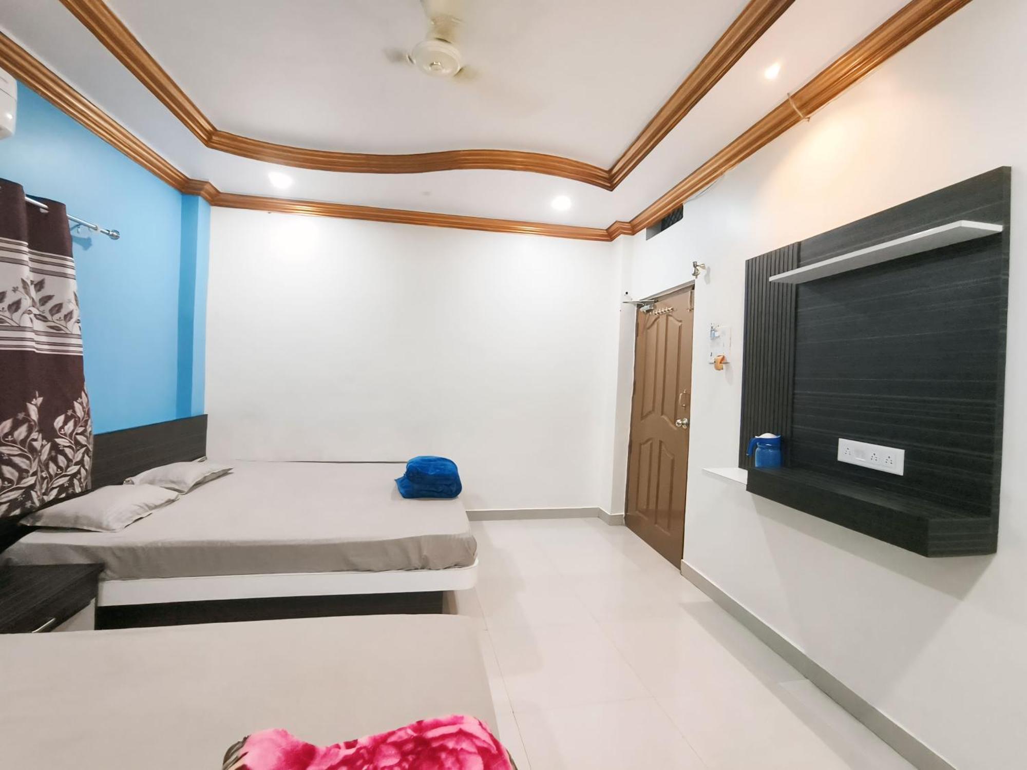 Shree Trilokeshwar Guesthouse Удджайн Екстер'єр фото