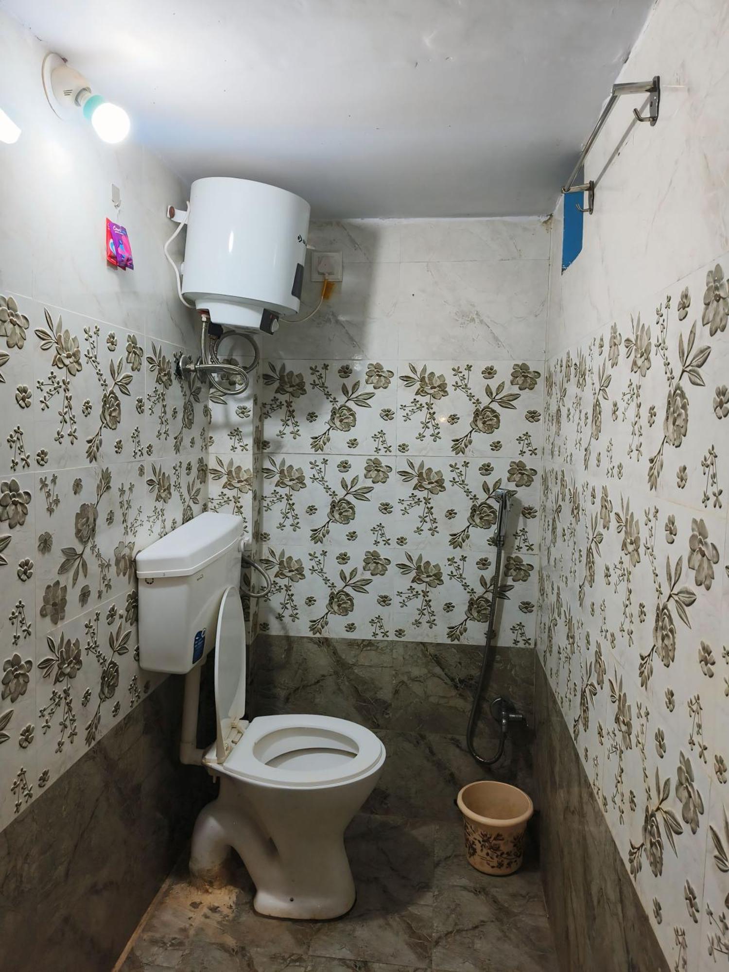 Shree Trilokeshwar Guesthouse Удджайн Екстер'єр фото